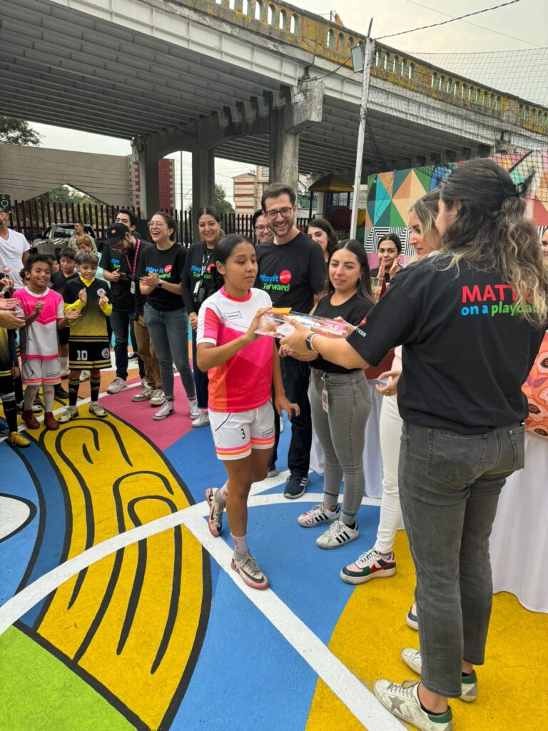 Comex por un México Bien Hecho, Mattel y Blue Women Pink Men celebran el Día del Niño transformando espacios infantiles en Tlatelolco