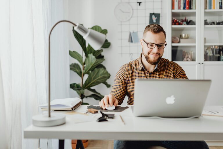 Beneficios de impulsar la educación continua de los colaboradores: negocios innovadores