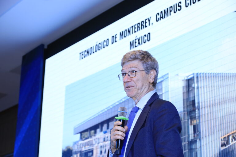 Jeffrey Sachs destaca oportunidades para México en desarrollo sostenible y educación