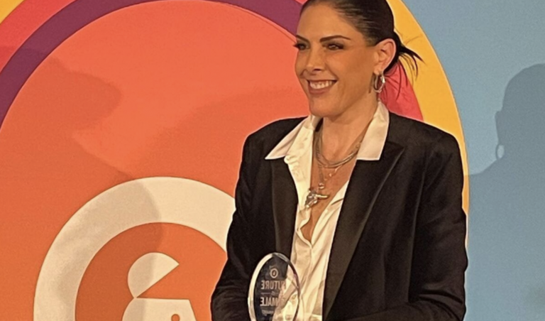 Maca Rotter es reconocida con el premio Future is Female en Advertising Week LATAM 2024