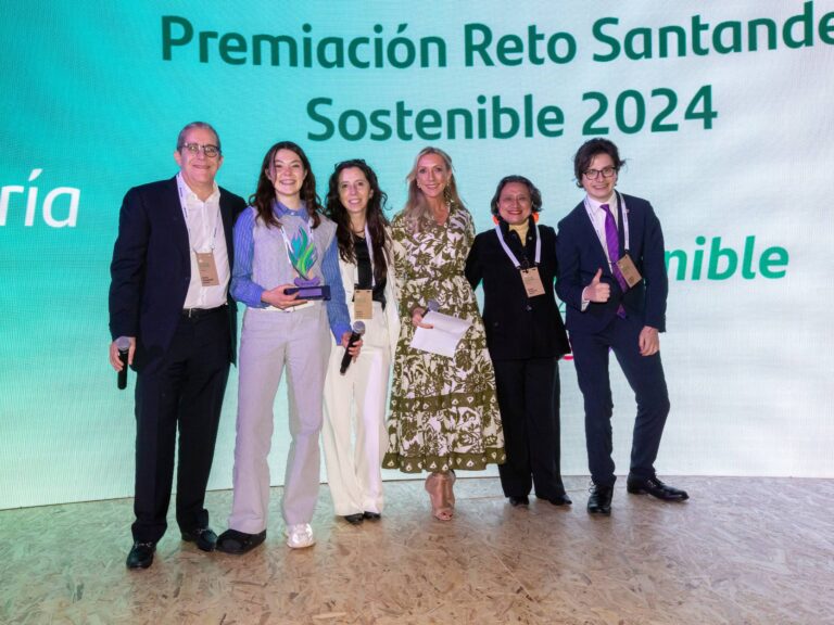 Santander México impulsa el emprendimiento sostenible, destinando un millón de pesos a proyectos enfocados en atender el cambio climático