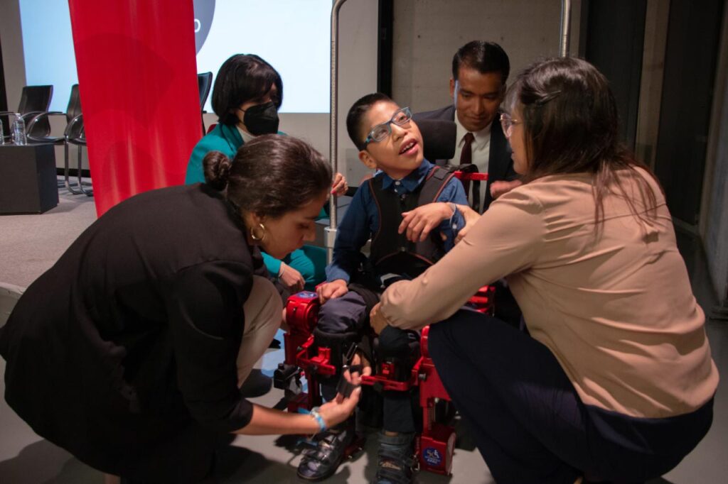 niñas y niños con parálisis cerebral pueden caminar