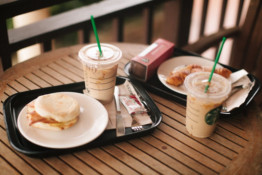 vasos reciclables de Starbucks